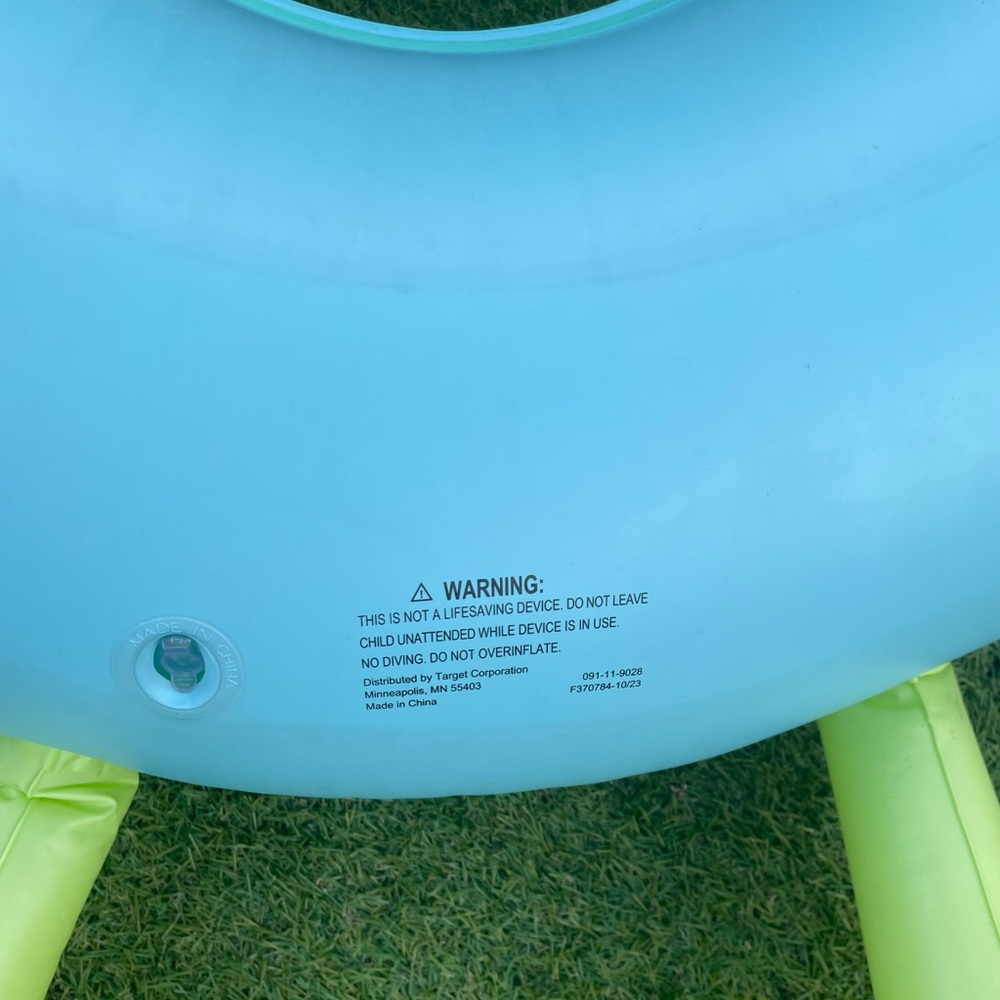 Sun Squad Inflatable Dinosaur Pool Float - Picture 6 of 6